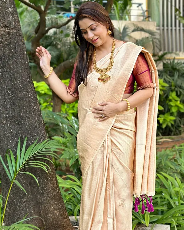 CREAM_KANJIVARAM_SILK__SAREE